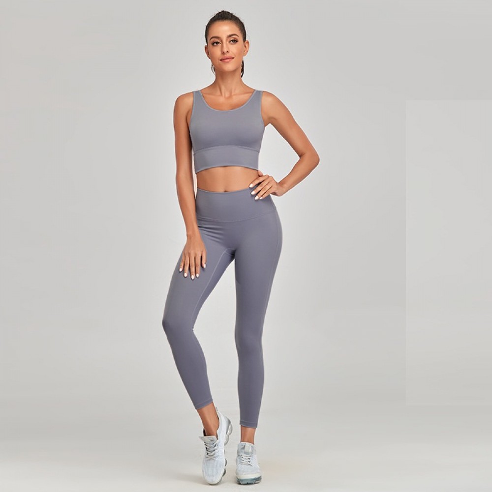 Yoga wear female tight professional high-end fashion sexy gym running hot spring and Summer Europe and the United States sports suit 